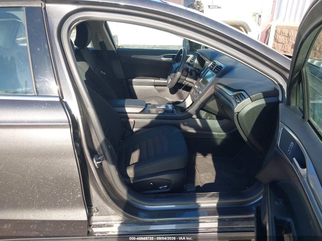 45949735 :رقم المزاد ، 3FA6P0LUXKR226964 vin ، 2019 Ford Fusion Hybrid Se مزاد بيع
