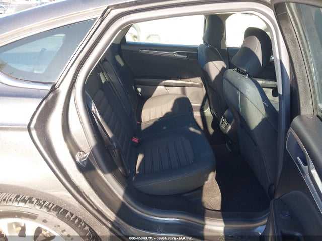 45949735 :رقم المزاد ، 3FA6P0LUXKR226964 vin ، 2019 Ford Fusion Hybrid Se مزاد بيع