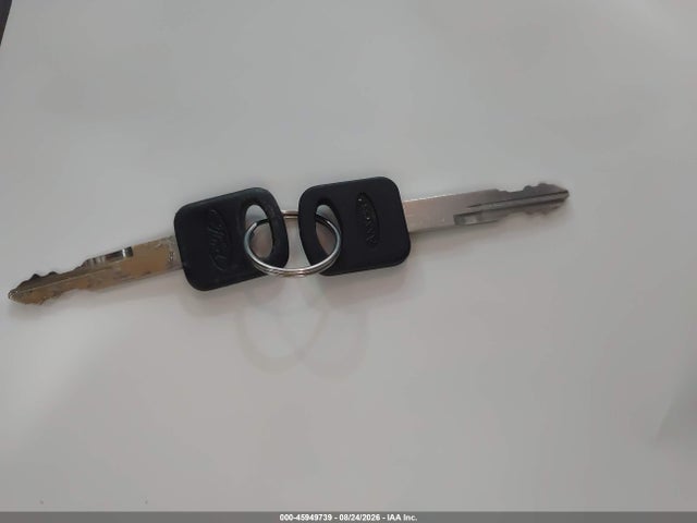 45949739 :رقم المزاد ، 1FMNE1BW1DDB09205 vin ، 2013 Ford E-150 Xl/xlt مزاد بيع