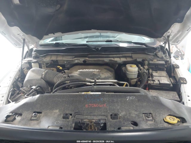 45949740 :رقم المزاد ، 3C7WR5AJ5JG289249 vin ، 2018 Ram 2500 Tradesman  4x4 8' Box مزاد بيع