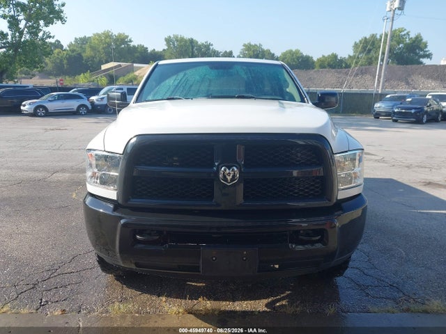 45949740 :رقم المزاد ، 3C7WR5AJ5JG289249 vin ، 2018 Ram 2500 Tradesman  4x4 8' Box مزاد بيع