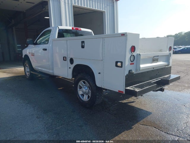45949740 :رقم المزاد ، 3C7WR5AJ5JG289249 vin ، 2018 Ram 2500 Tradesman  4x4 8' Box مزاد بيع