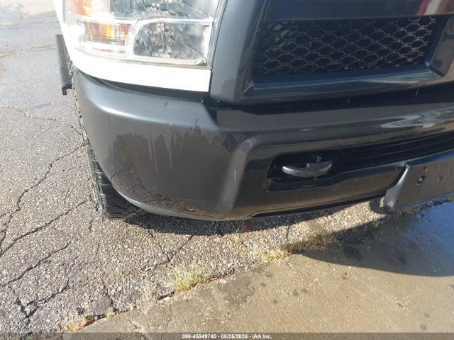 45949740 :رقم المزاد ، 3C7WR5AJ5JG289249 vin ، 2018 Ram 2500 Tradesman  4x4 8' Box مزاد بيع