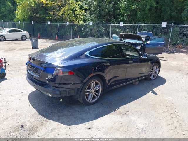 Tesla Model S P85 2014 5YJSA1H19EFP51146 Image 4