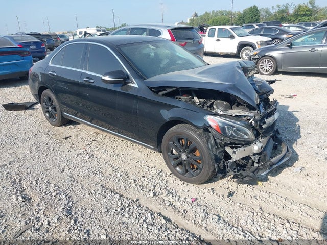 2015 Mercedes-benz C 300 4matic მანქანა იყიდება აუქციონზე, vin: 55SWF4KB4FU072553, აუქციონის ნომერი: 45949772