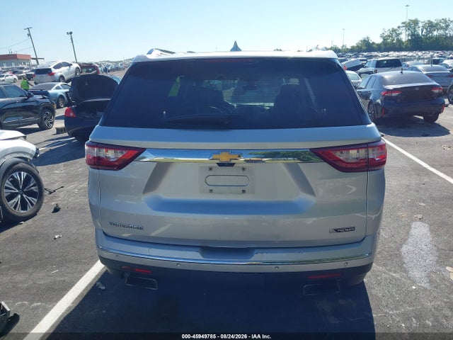 45949785 :رقم المزاد ، 1GNERKKW6JJ135933 vin ، 2018 Chevrolet Traverse Premier مزاد بيع