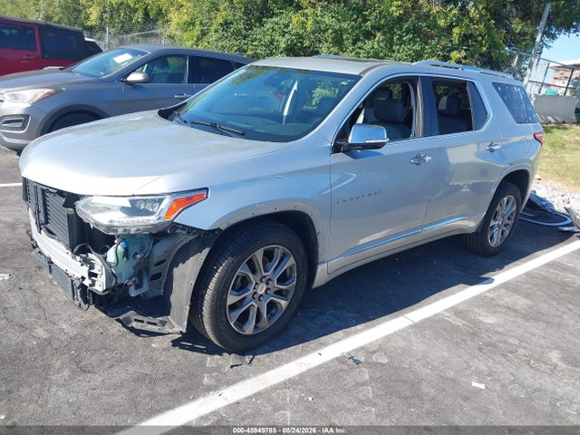 45949785 :رقم المزاد ، 1GNERKKW6JJ135933 vin ، 2018 Chevrolet Traverse Premier مزاد بيع