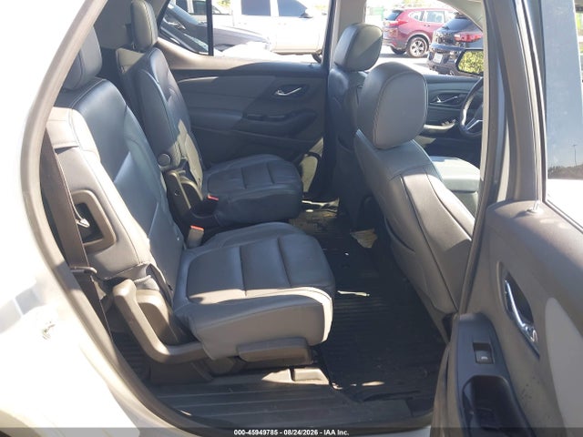 45949785 :رقم المزاد ، 1GNERKKW6JJ135933 vin ، 2018 Chevrolet Traverse Premier مزاد بيع