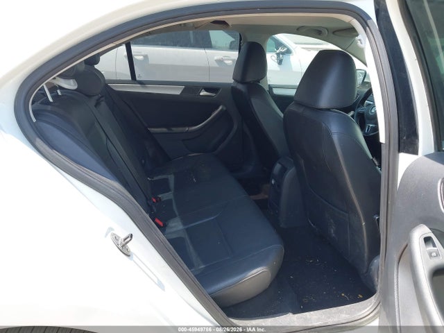 2014 Volkswagen Jetta 1.8t Se მანქანა იყიდება აუქციონზე, vin: 3VWD07AJ1EM413600, აუქციონის ნომერი: 45949786
