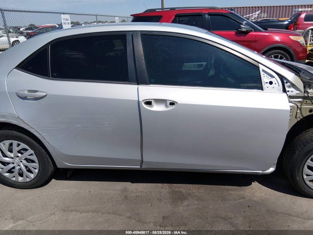 Toyota COROLLA LE 2018 5YFBURHE8JP851715 Image 14