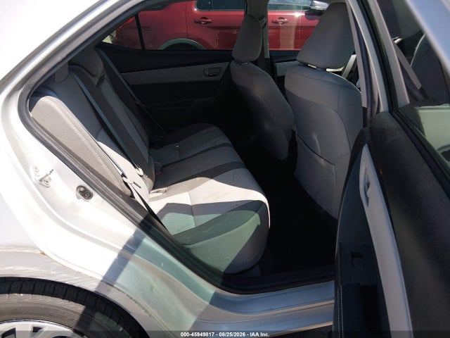 Toyota COROLLA LE 2018 5YFBURHE8JP851715 Image 8
