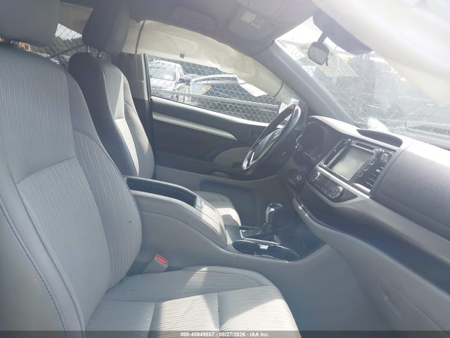 45949857 :رقم المزاد ، 5TDBZRFH3HS404922 vin ، 2017 Toyota Highlander Le Plus مزاد بيع