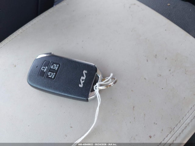Продажа на аукционе авто 2023 Kia Carnival Mpv Lx Seat Package, vin: KNDNB4H3XP6272150, номер лота: 45949922