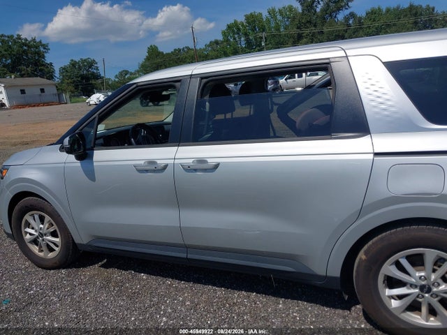 Продажа на аукционе авто 2023 Kia Carnival Mpv Lx Seat Package, vin: KNDNB4H3XP6272150, номер лота: 45949922
