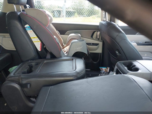 Продажа на аукционе авто 2023 Kia Carnival Mpv Lx Seat Package, vin: KNDNB4H3XP6272150, номер лота: 45949922