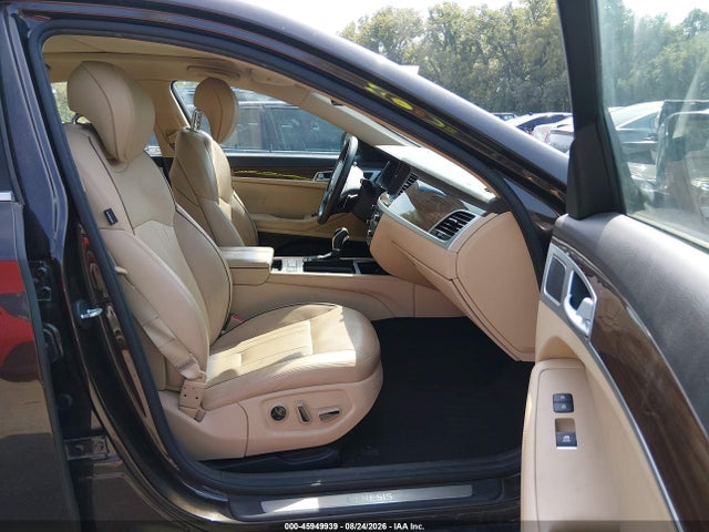 45949939 :رقم المزاد ، KMHGN4JEXFU018018 vin ، 2015 Hyundai Genesis 3.8 مزاد بيع