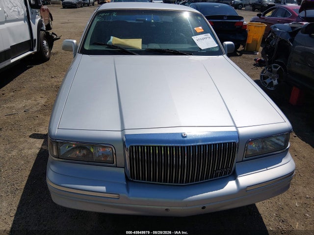 45949979 :رقم المزاد ، 1LNLM82W3TY648645 vin ، 1996 Lincoln Town Car Sgn/dmnd Anv/cypress/jn مزاد بيع