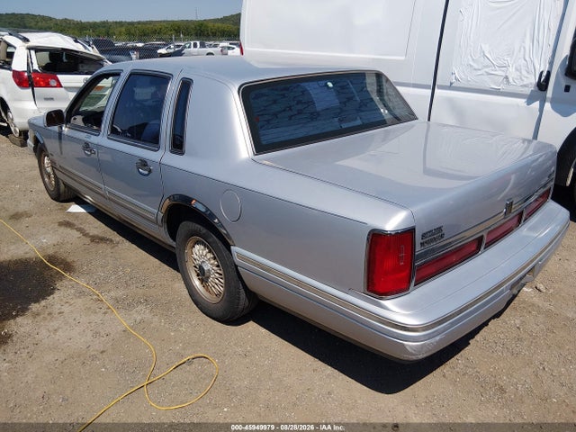 45949979 :رقم المزاد ، 1LNLM82W3TY648645 vin ، 1996 Lincoln Town Car Sgn/dmnd Anv/cypress/jn مزاد بيع