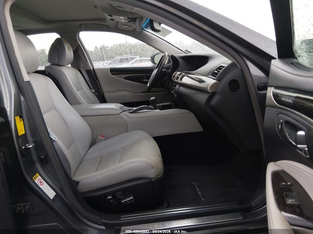 Продажа на аукционе авто 2013 Lexus Ls 460, vin: JTHBL5EF4D5113919, номер лота: 45949992