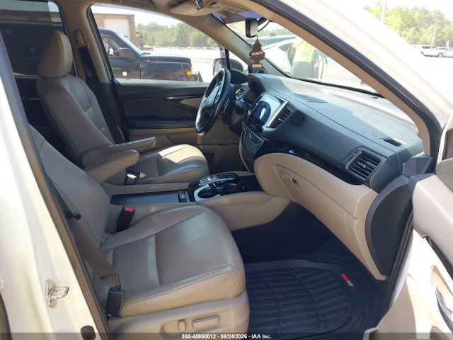 Продаж на аукціоні авто 2017 Honda Pilot Touring, vin: 5FNYF6H93HB017752, номер лоту: 45950012
