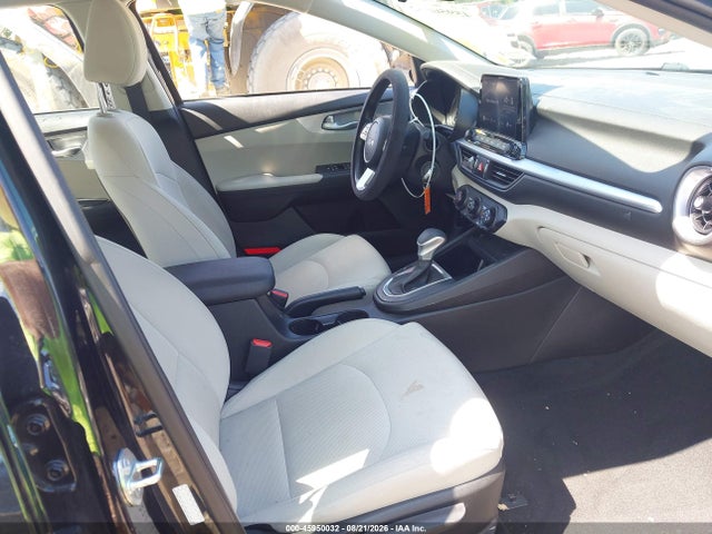 45950032 :رقم المزاد ، 3KPF24AD5PE654958 vin ، 2023 Kia Forte Lxs مزاد بيع