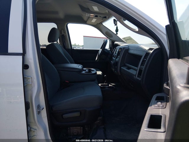 45950048 :رقم المزاد ، 3C63R3GL7HG762325 vin ، 2017 Ram 3500 Tradesman  4x4 8' Box مزاد بيع