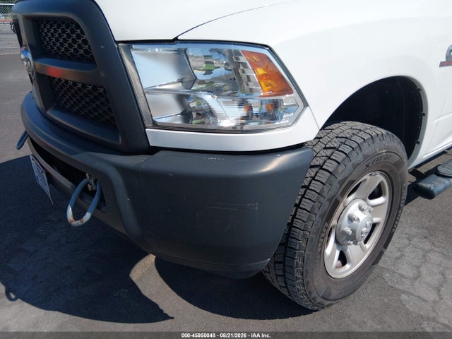 45950048 :رقم المزاد ، 3C63R3GL7HG762325 vin ، 2017 Ram 3500 Tradesman  4x4 8' Box مزاد بيع