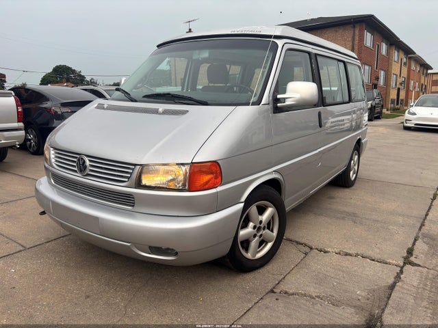 45950077 :رقم المزاد ، WV2NB47052H097117 vin ، 2002 Volkswagen Eurovan Mv مزاد بيع