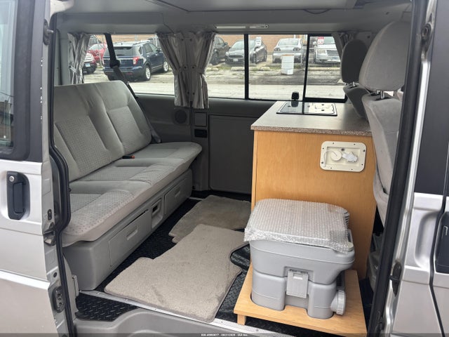 45950077 :رقم المزاد ، WV2NB47052H097117 vin ، 2002 Volkswagen Eurovan Mv مزاد بيع