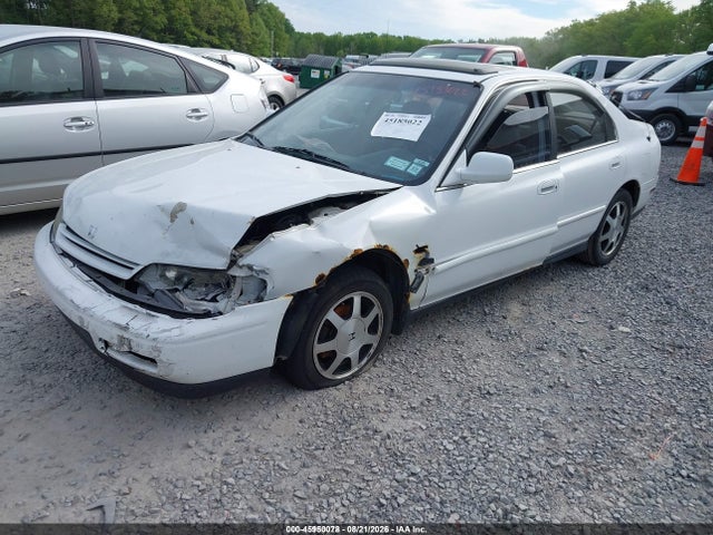 1995 Honda Accord Ex მანქანა იყიდება აუქციონზე, vin: 1HGCD5652SA162647, აუქციონის ნომერი: 45950078