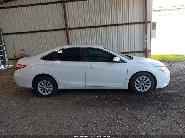 45950084 :رقم المزاد ، 4T1BF1FK6GU254414 vin ، 2016 Toyota Camry Le مزاد بيع