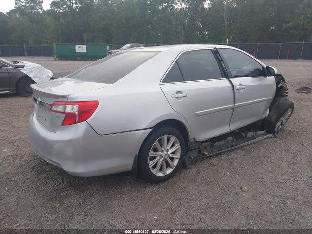 45950127 :رقم المزاد ، 4T1BF1FK1EU806494 vin ، 2014 Toyota Camry Xle مزاد بيع