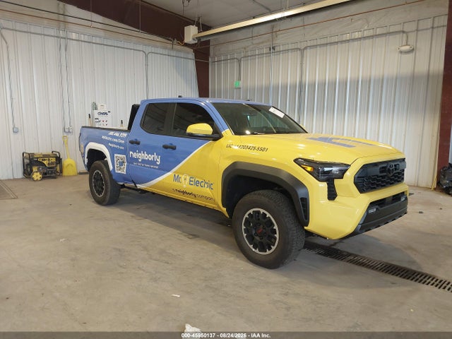 2026 Toyota Tacoma Trd Off Road მანქანა იყიდება აუქციონზე, vin: 3TMLB5JN8TM226044, აუქციონის ნომერი: 45950137