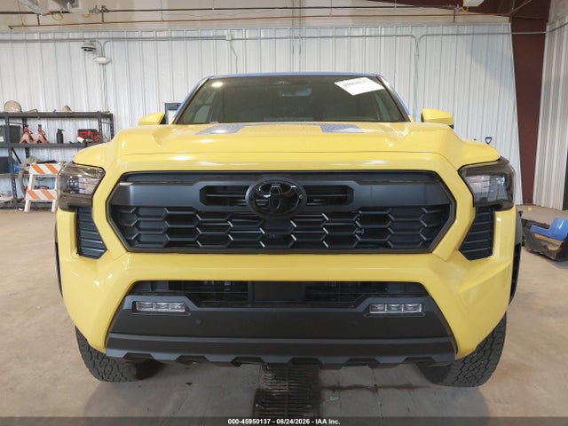 2026 Toyota Tacoma Trd Off Road მანქანა იყიდება აუქციონზე, vin: 3TMLB5JN8TM226044, აუქციონის ნომერი: 45950137