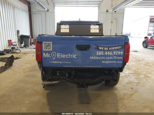2026 Toyota Tacoma Trd Off Road მანქანა იყიდება აუქციონზე, vin: 3TMLB5JN8TM226044, აუქციონის ნომერი: 45950137