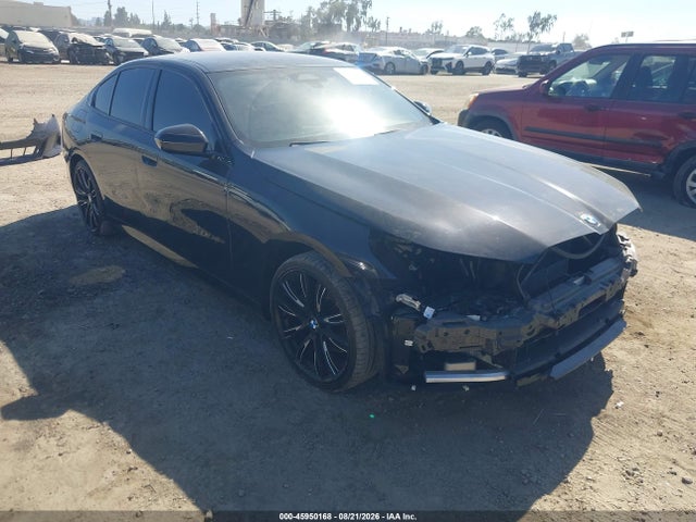 2024 Bmw 530i მანქანა იყიდება აუქციონზე, vin: WBA43FJ00RCP97143, აუქციონის ნომერი: 45950168