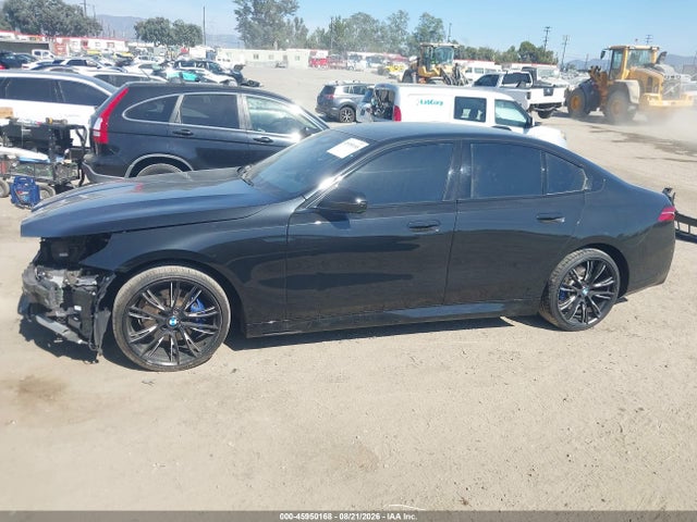 Продаж на аукціоні авто 2024 Bmw 530i, vin: WBA43FJ00RCP97143, номер лоту: 45950168