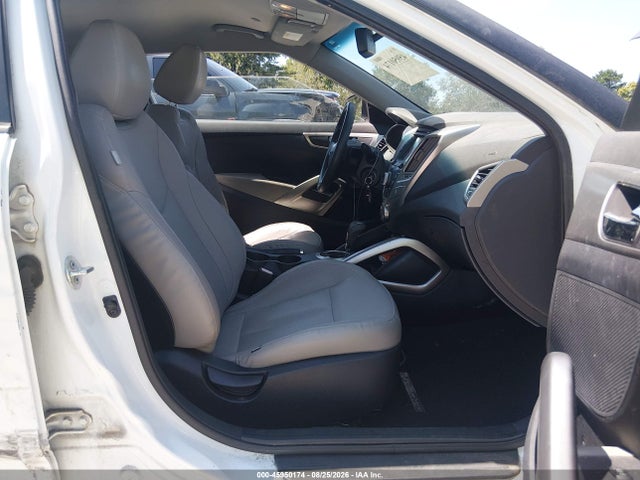 Aukcja sprzedaży 2013 Hyundai Veloster Base W/gray, vin: KMHTC6ADXDU111240, numer aukcji: 45950174