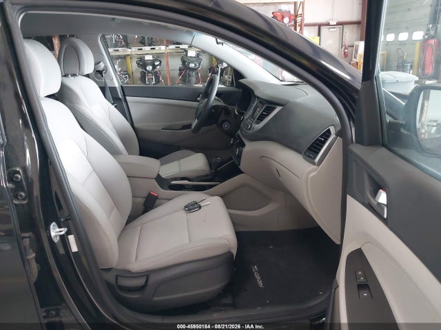 Продаж на аукціоні авто 2018 Hyundai Tucson Se, vin: KM8J2CA40JU656139, номер лоту: 45950184