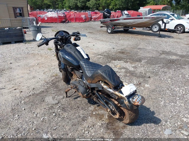 Harley-Davidson FXLRS 2024 1HD1YWZ12RB041158 Image 3