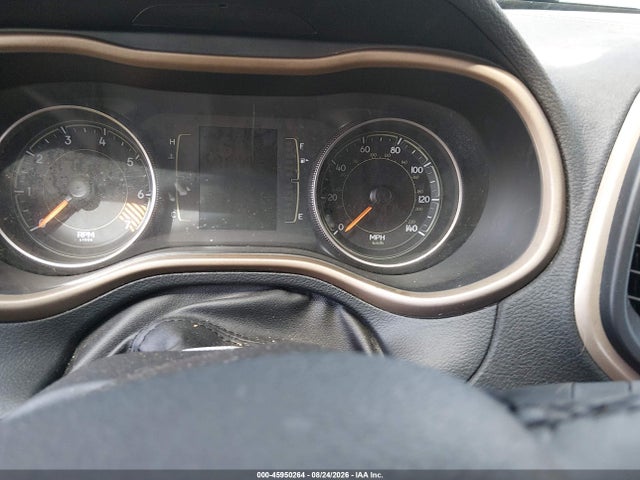 45950264 :رقم المزاد ، 1C4PJLCB8FW712675 vin ، 2015 Jeep Cherokee Latitude مزاد بيع