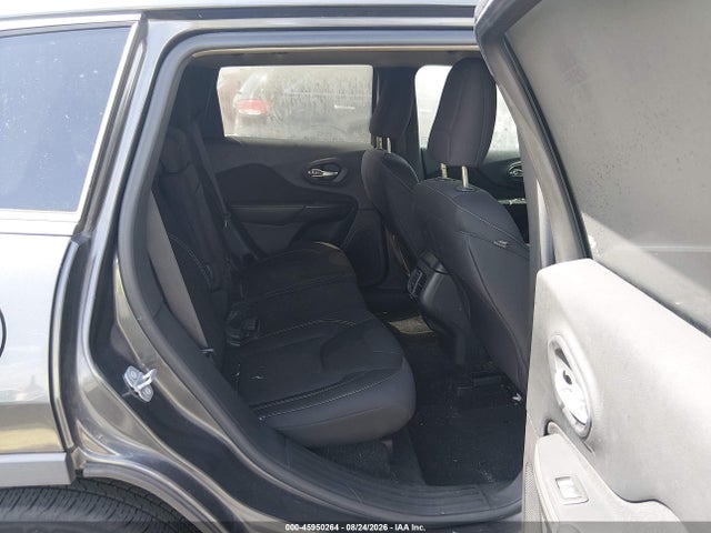 45950264 :رقم المزاد ، 1C4PJLCB8FW712675 vin ، 2015 Jeep Cherokee Latitude مزاد بيع