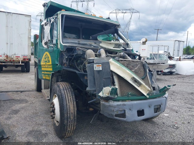 Продаж на аукціоні авто 2000 Freightliner Medium Conventional Fl70, vin: 1FV6HLBA5YHB73575, номер лоту: 45950268