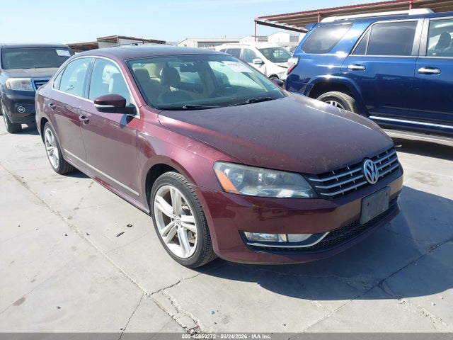 2014 Volkswagen Passat 1.8t Sel Premium მანქანა იყიდება აუქციონზე, vin: 1VWCS7A30EC080847, აუქციონის ნომერი: 45950272