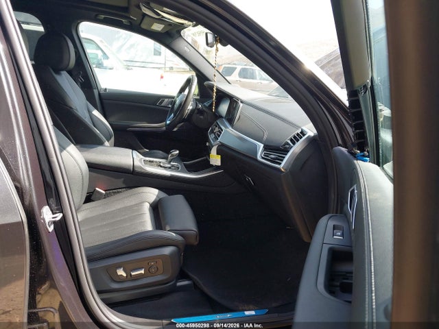 45950298 :رقم المزاد ، 5UXCR6C04N9M18063 vin ، 2022 Bmw X5 Xdrive40i مزاد بيع