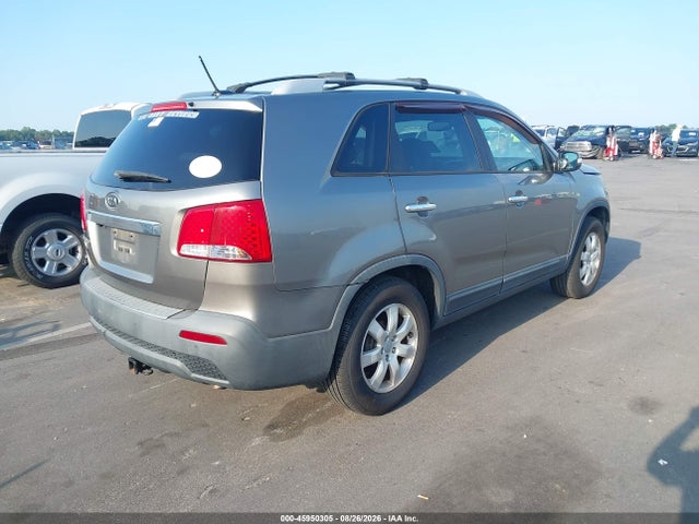 45950305 :رقم المزاد ، 5XYKT3A67DG405213 vin ، 2013 Kia Sorento Lx مزاد بيع