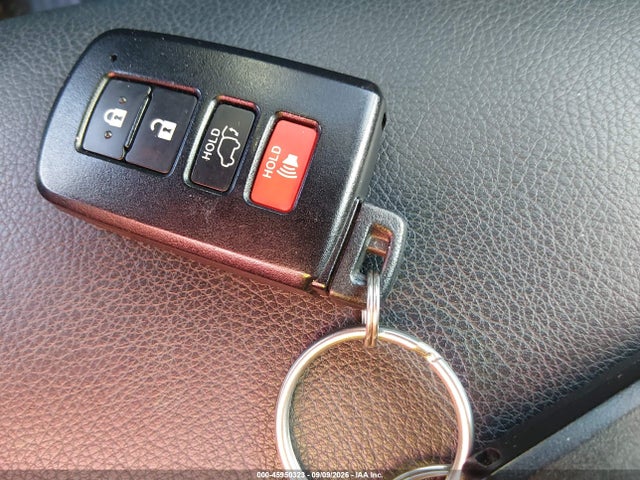 2018 Toyota Rav4 Limited მანქანა იყიდება აუქციონზე, vin: 2T3DFREV9JW736148, აუქციონის ნომერი: 45950323