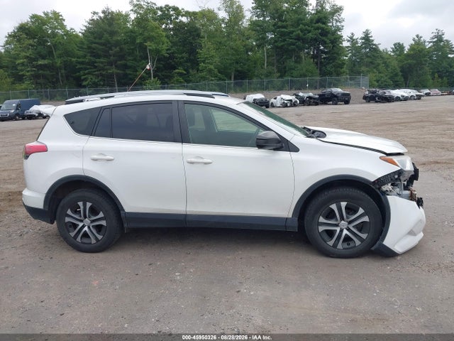 Продаж на аукціоні авто 2017 Toyota Rav4 Le, vin: JTMBFREV6HJ113635, номер лоту: 45950326