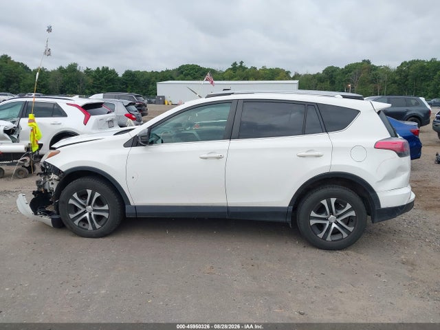 Продаж на аукціоні авто 2017 Toyota Rav4 Le, vin: JTMBFREV6HJ113635, номер лоту: 45950326