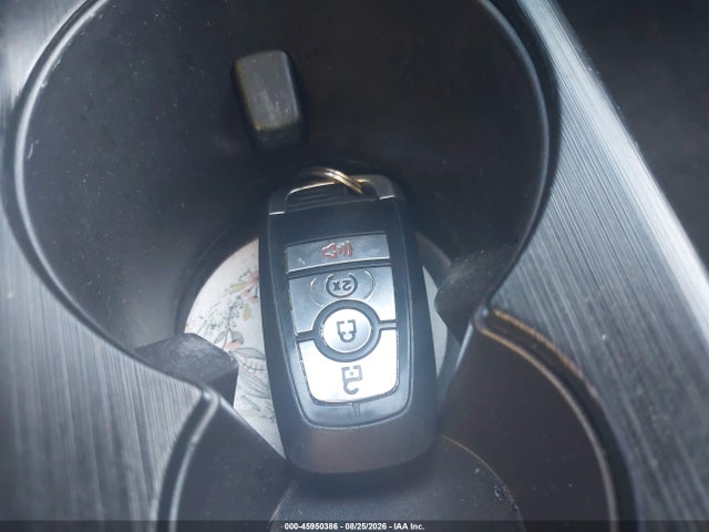 45950386 :رقم المزاد ، 1FMCU0G69NUB97547 vin ، 2022 Ford Escape Se مزاد بيع